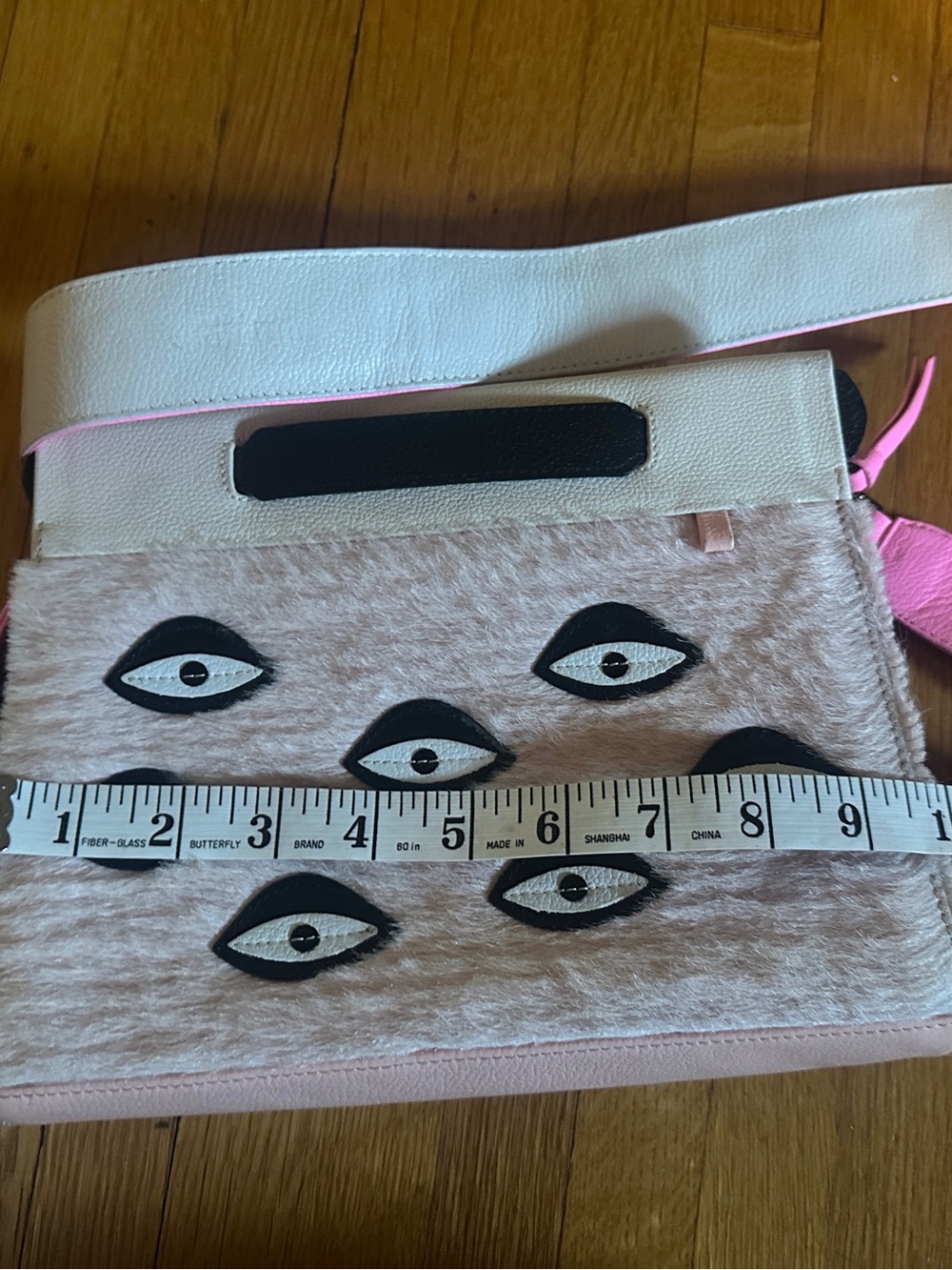 Min & Mon Vali Pink Eyes Appliqué with Adjustable Handle and Exclusive Strap - Picture 9 of 11